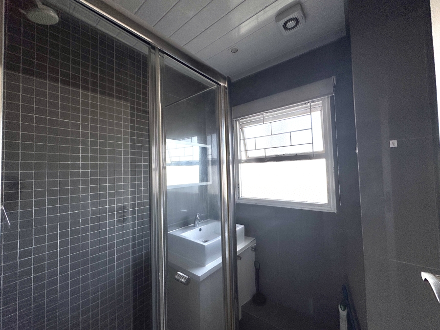 To Let 3 Bedroom Property for Rent in Claremont Western Cape